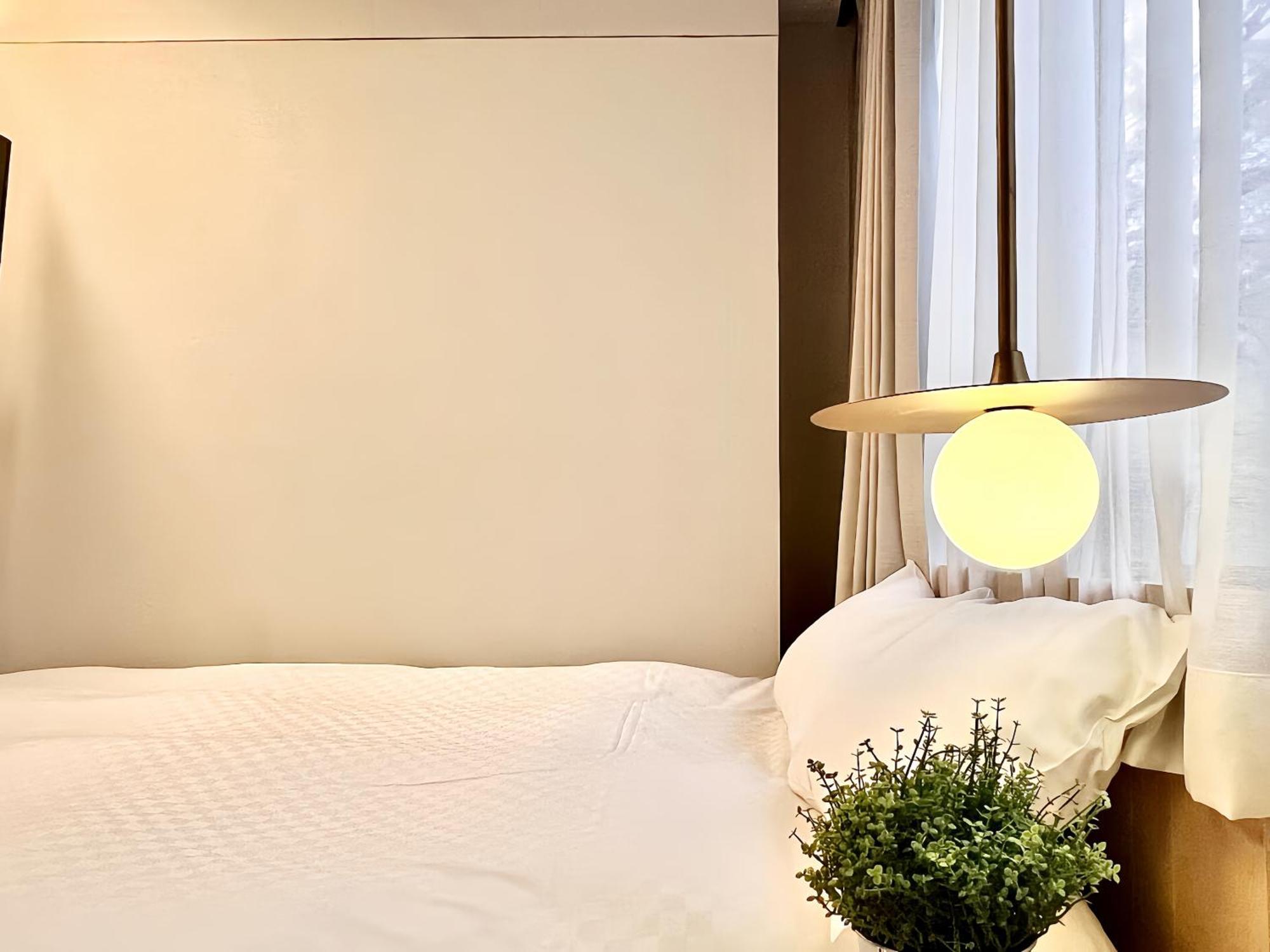 Apart-hotel 东京上野超级中心 设计师房间yeoa 上野公园3分钟 车站1分钟 超级繁华 免费wifi 戴森吹风 Tóquio