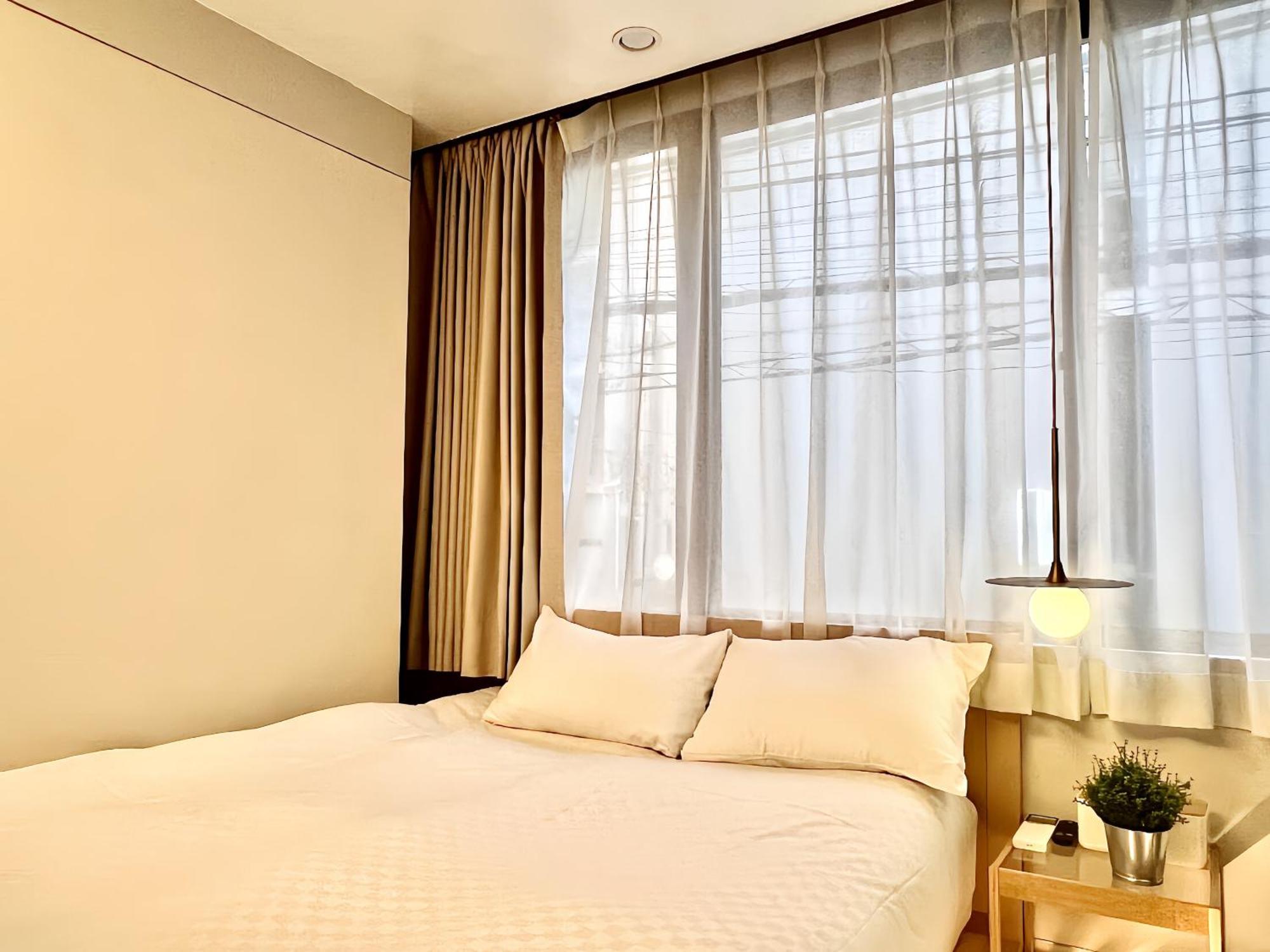 Apart-hotel 东京上野超级中心 设计师房间yeoa 上野公园3分钟 车站1分钟 超级繁华 免费wifi 戴森吹风 *